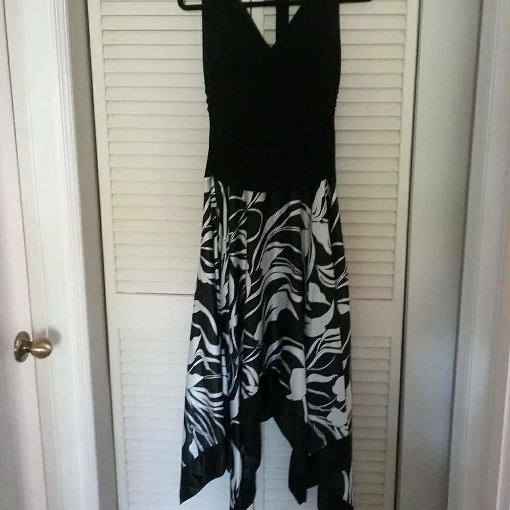 Speechless scarf cut dress